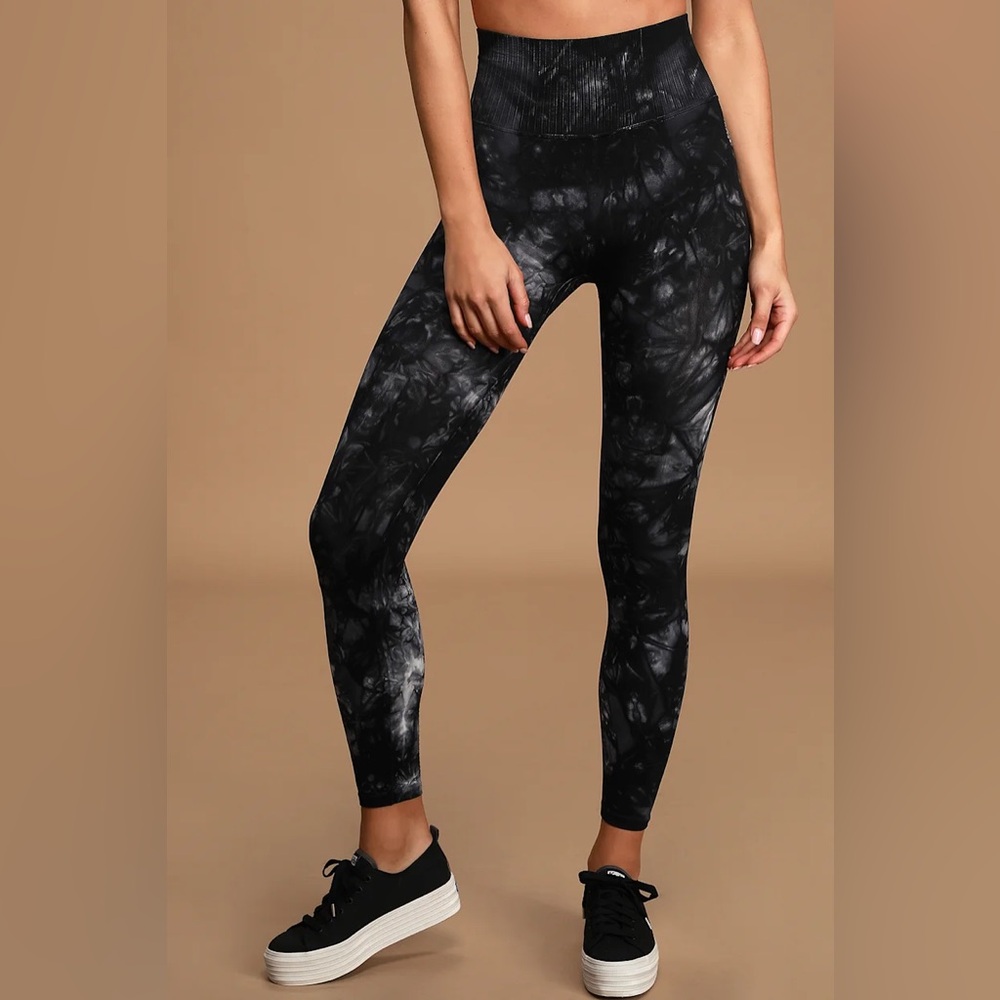 Free People FP Movement Good Karma Tie Dye Leggings M L Black NWOT High Rise